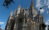 Normandie, zahrada Alabastrového pobřeží - Francie - Rouen - kostel Saint Maclou, vlámská gotika