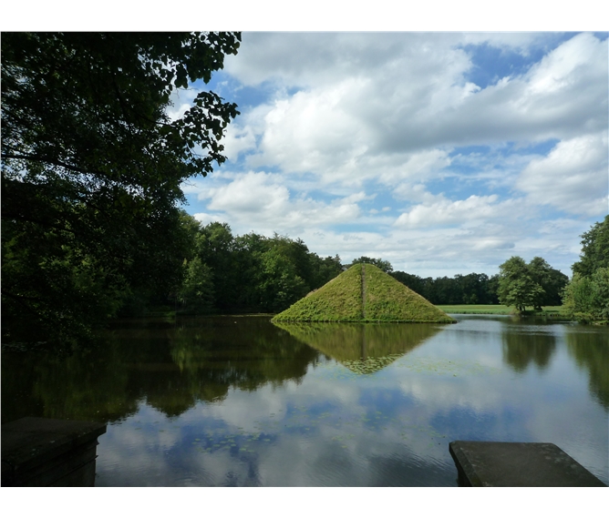 Zahradní a gastronomický festival - Německo - Branitz - Wasserpyramide