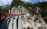 Památky UNESCO - Švýcarsko - Švýcarsko - Rhétská železnice, cesta vlakem je tu vždycky zážitek
