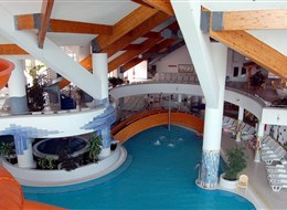 Maďarské lázně Kehida - hotel Kehida Termál 2023 oblast Balaton Maďarsko - termály Kehida - termální voda 34-36°C teplá