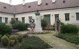 Maďarské lázně Kehida - hotel Hertelendy House 2023 - Maďarsko - Kehidakustany - barokní zámek Deak