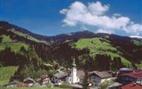 Divoká krása Tyrol v Kitzbühelu s kartou - Rakousko - městečko Auffach