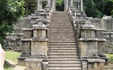 Srí Lanka - Sri Lanka - Yapahuwa, kamenné schodiště ze silimanitické ruly