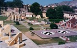 Indie - Indie - Dillí astronomické observatoř Jantar Mantar, použitak k vytvoření astronomických tabulek