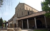 Torcello - Itálie - Benátky - Torcello, S.Maria Assunta, nartex rozšíř v 13.st, mram.portál z r. 1000