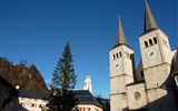 Alpské vodopády, soutěsky a Orlí hnízdo 2022 - Německo - Bavorsko - Berchtesgaden - kostel sv.Petra a Jana Křtitele, 13.-14.století