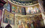 Řím, věčné město 2022 - Řím - Santa Maria in Trastevere, cyklus Život P.Marie, nahoře 13 beránků - Kristus a apoštolové