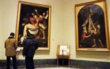 Řím - Řím  - Vatikán -  vlevo Caravaggio, Snímání z kříže, 1600-4