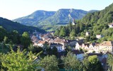 Salins-les-Bains - Francie - Franche-Comté - pohled na městečko Salin les Bains s minerálními prameny (Wiki - Finot)