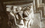 Vézelay - Francie .- Beaujolais - Vézelay, Ste.Madeleine, Mystický mlýn (Kristus) kam Mojžíš sype zrní a Pavel vybírá mouku