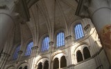 Opatství Vézelay (UNESCO) - Francie - Beaujolais - Vézelay, Ste.Madeleine, gotický chór, 1170-1220