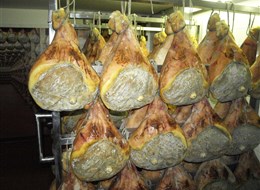 Itálie - exkurze do výrobna parmské šunky, a ta teda je!