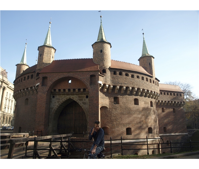 Krakov, město králů, Vělička, Velikonoce - Polsko - Krakov - barbakán