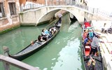 Benátky a ostrovy Murano, Burano, Torcello 2021 - Itálie - Benátky - projíždka po kanálech patří ke koloritu města