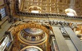 Vatikán - Itálie - Řím - sv.Petr, návrh D.Bramante, po něm Raffael,pak B.Peruzzi, Michelangelo - syntéza předchozích návrhů, pak della Porta a C.Maderno