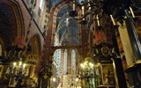 Velikonoční Krakov, město králů, Vělička a památky UNESCO 2021 - Polsko - Krakov - P.Marie, vzadu oltář Veita Stosse, Nanebevzetí Panny Marie, 1477-89, 11x13 m