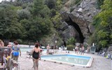 Kalábrie a Apulie, toulky jižní Itálií s koupáním 2022 - Itálie - Grotta delle Ninfe - termální lázně s léčivým bahnem využívali staří Řekové, v jeskyních sídlila nymfa Calypso