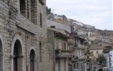 Kalábrie a Apulie, toulky jižní Itálií s koupáním 2021 - Itálie -  Cerchiara di Calabria  - poklidné městečko v NP Polino