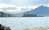 Řím, Capri, Neapol, Pompeje, Amalfi s koupáním 2021 - Itálie - Vesuv střeží Neapolský záliv