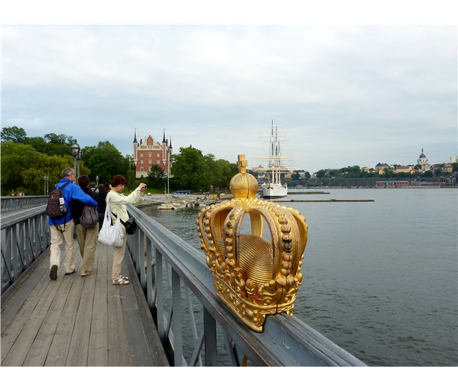 Stockholm, Helsinky, Tallin, Petrohrad, Riga, perly Baltu 2022 - Švédsko - Stockholm, pohled z mostu Skeppsholmsbron