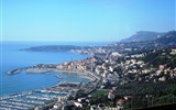 Karneval květů v Nice a festival citrusů v Mentonu 2021 - Francie - Menton, pohled na město z nadhledu