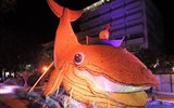 Karneval citrusů – masopust na Azurovém pobřeží - Francie - Menton, Jardins des Lumieres, a je tu i velryba