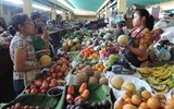 Za Mayi do Guatemaly a do Hondurasu 2024 - Guatemala - na trhu je ovoce v neuvěřitelném výběru, mnohdy ani nevíte o co jde