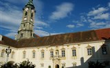 Perličky kraje Waldviertel a makové slavnosti - Rakousko - Zwettl - barokní klášter 1620-40