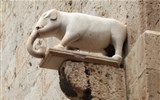 Sardinie, rajský ostrov nurágů v tyrkysovém moři chata - Itálie - Sardinie - Cagliari, Torre del Elefante, 1307, slon symbol tehdejších vládců - Pisy