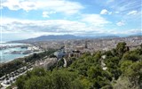 Andalusie, památky, přírodní parky a Sierra Nevada 2021 - Španělsko - Andalusie - Malaga leží mezi horami a mořem