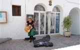 pueblos blancos - Španělsko - Andalusie - Nerja, i tady jsou pouliční hudebníci
