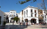 Nerja - Španělsko - Andalusie - Nerja, náměstí před radnicí