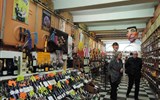 Provence a krásy Azurového pobřeží letecky 2022 - Francie - Nice - specializovaná prodejna absintu
