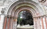 Dryburgh Abbey - Skotsko - Dryburgh, detail kostelního portálu
