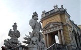 Koncert Vídeňské filharmonie v Schönbrunnu - Rakousko - Schönbrunn - Gloriette, původní návrh Fischer z Erlachu