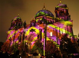 Berlín a večerní slavnost světel 2022 Berlín Německo - Berlín - Festival světel