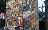 Cochem - Německo - Porýní - Cochem, mozaika na mostě přes Moselu
