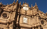 Guadix - Španělsko - Andalusie - Guadix, průčelí katedrály (Wiki-free)