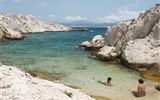 Frioulské ostrovy - Francie - Provence - Île de Pomègues, pláž právě jen pro dva
