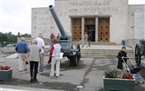 Verdun - Francie - Alsasko - Verdun, Památník obětí krvavých bojů