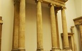 Pergamonské muzeum - Německo - Berlín - Pergamon museum, chrám Zeuse Sosiopolise, Magnesia, 2.stol.př.n.l.
