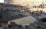 Řím, Vatikán, Ostia i Orvieto, po stopách Etrusků 2021 - Itálie - Řím - Koloseum, stojí v místech bývalého Neronova paláce