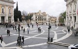Řím, Vatikán, Orvieto, po stopách Etrusků letecky 2023 - Itálie - Řím - Piazza del Campidoglio (Kapitolské náměstí) navržené Michelangelem