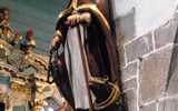 Guimiliau - Francie - Bretaň - Guimiliau, kostel, sv.Hervé, jeden z řady osobitých bretaňských světců, kteří nejsou uctíváni nikde jinde