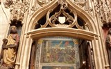 Albi - Francie - Gaskoňsko - Albi, Sainte Cécile, malby Ukřížování a Zrtvýchvstání na stěnách, vpravo sv.Šimon