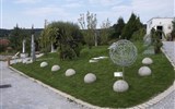 Kittenberské zahrady - Rakousko - Kittenbergské zahrady, Urbeere, fantastické plastiky Fritze Galla