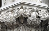 Dóžecí palác - Itálie - Benátky - Dóžecí palác, hlavice sloupů arkád z istrijského kamene, alegorie Neřestí a Ctností