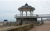 Brighton - Jižní Anglie - Brighton - oblázkové pláže místy zdobí stavby z doby viktoriánské Británie, foto A.Frčková
