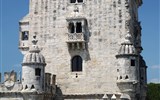 čtvrť Belém - Portugalsko - Lisabon, Torre Belém, výzdoba typický motiv kroucených lan, konzoly s zoomorfními motivy
