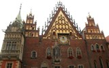Vratislav - Polsko - Vratislav (Wroclaw), radnice, východní průčelí, kol 1500, bohatě zdobený štít